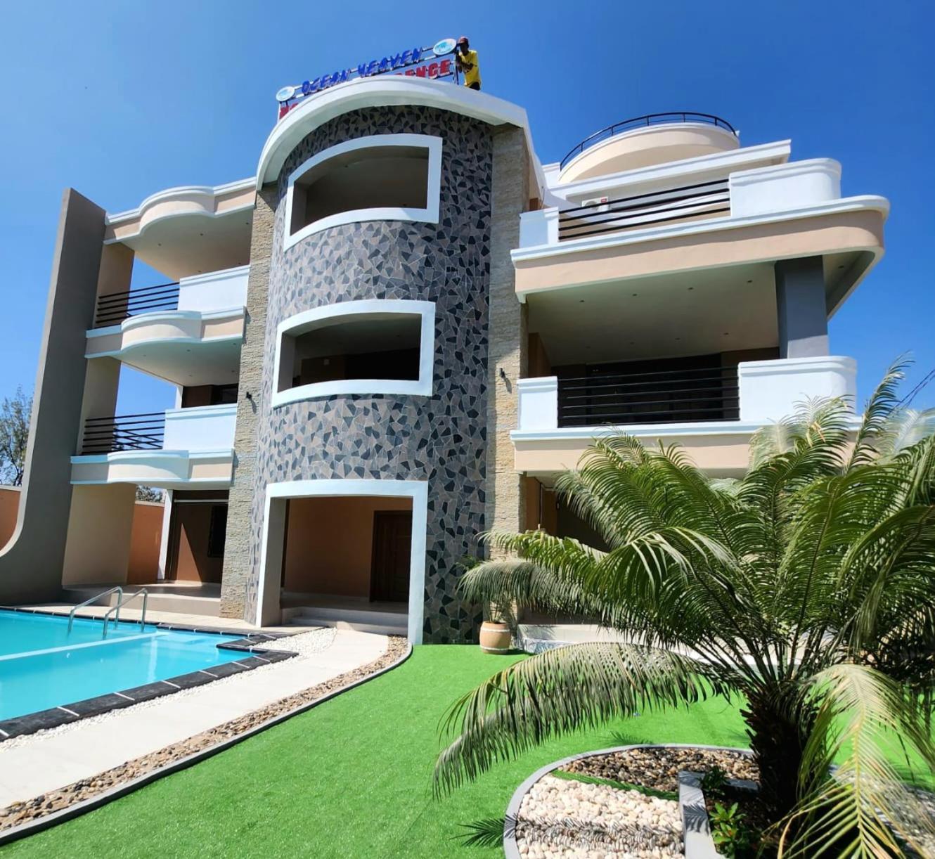 Ocean Heaven Hotel Mahajanga Exteriör bild
